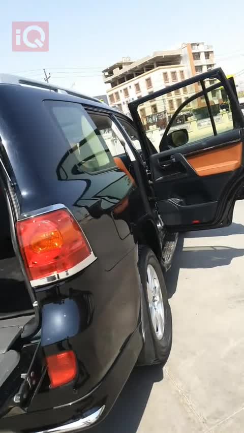 Car Video Thumbnail